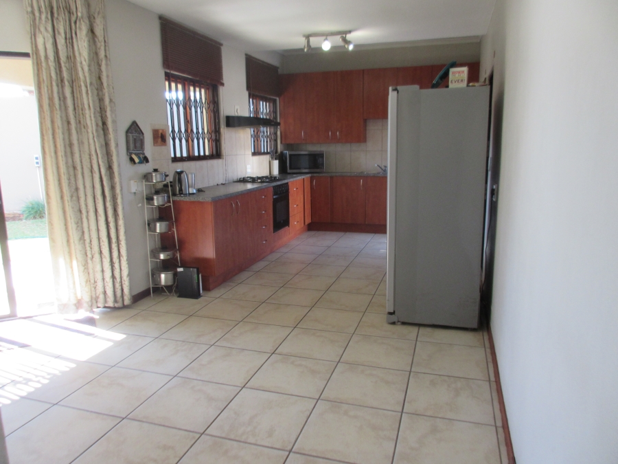 3 Bedroom Property for Sale in Country View Gauteng