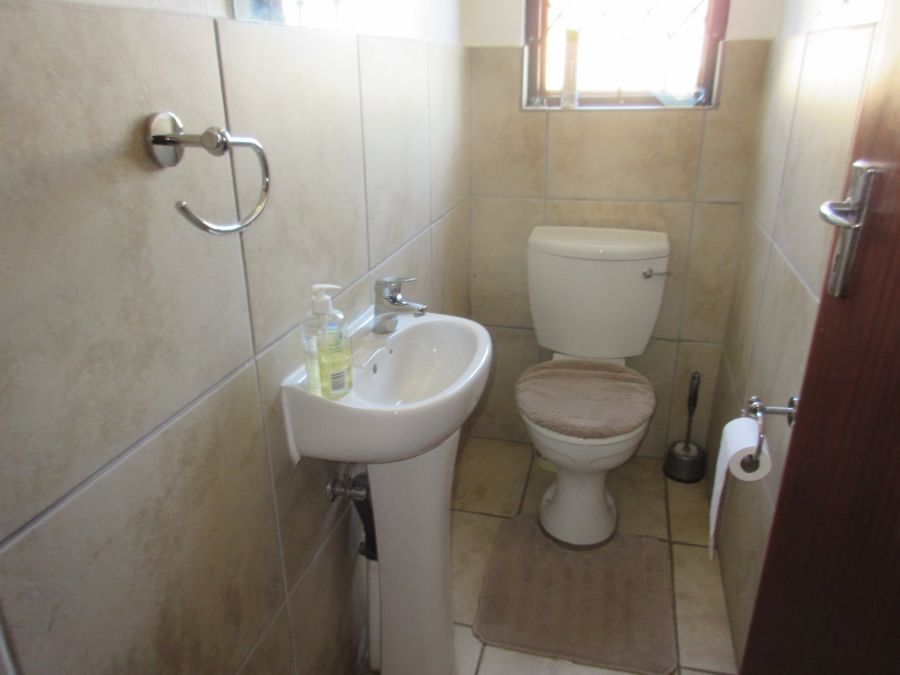 3 Bedroom Property for Sale in Country View Gauteng