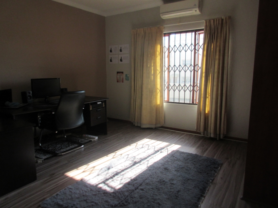 3 Bedroom Property for Sale in Country View Gauteng