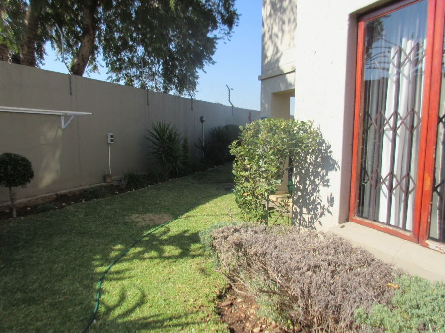 3 Bedroom Property for Sale in Country View Gauteng