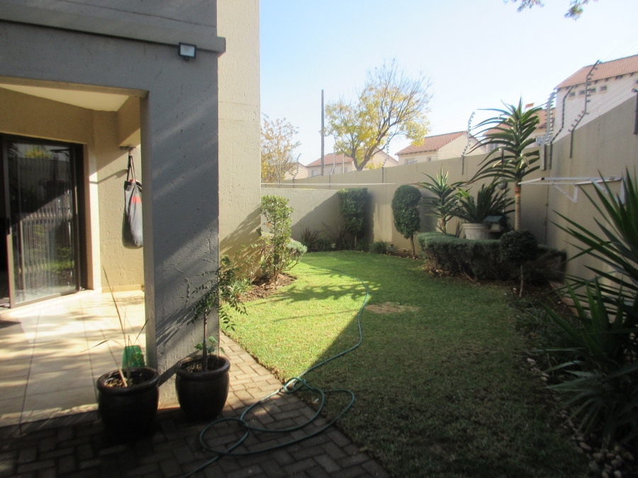 3 Bedroom Property for Sale in Country View Gauteng