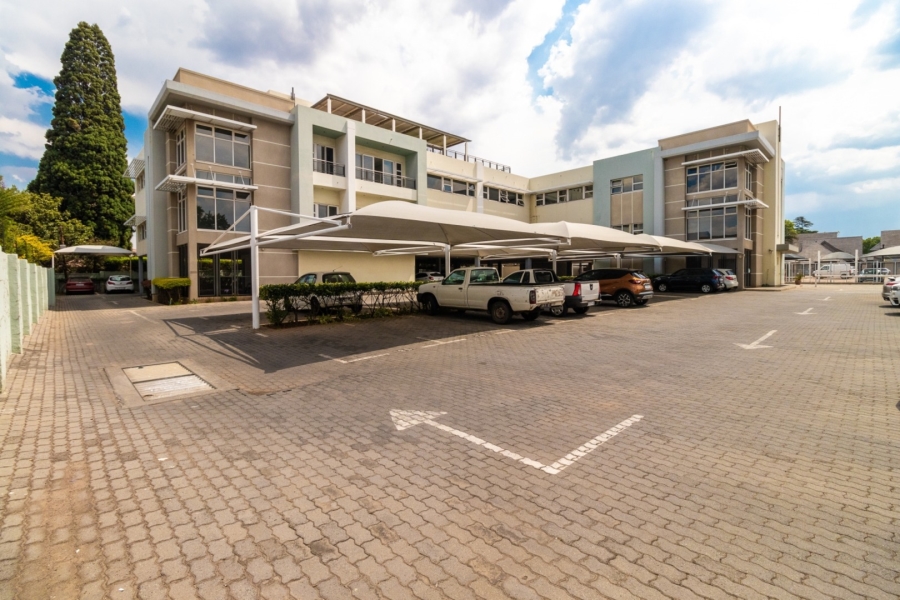 To Let commercial Property for Rent in Lakefield Gauteng