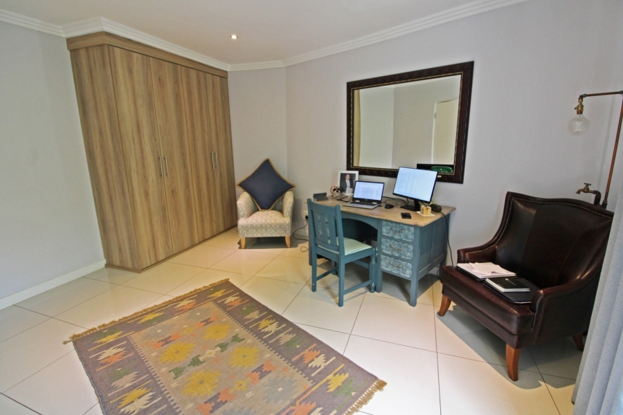 2 Bedroom Property for Sale in Bryanston Gauteng