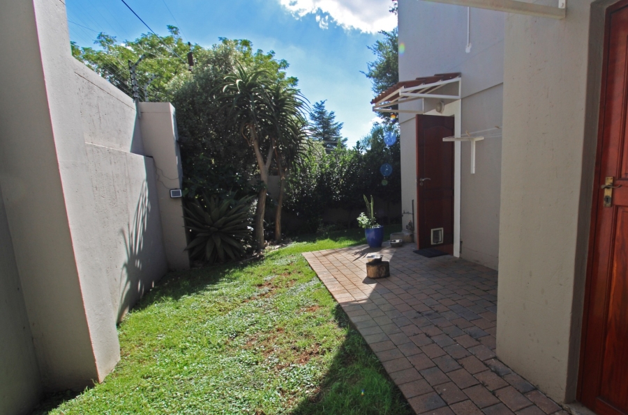 2 Bedroom Property for Sale in Bryanston Gauteng