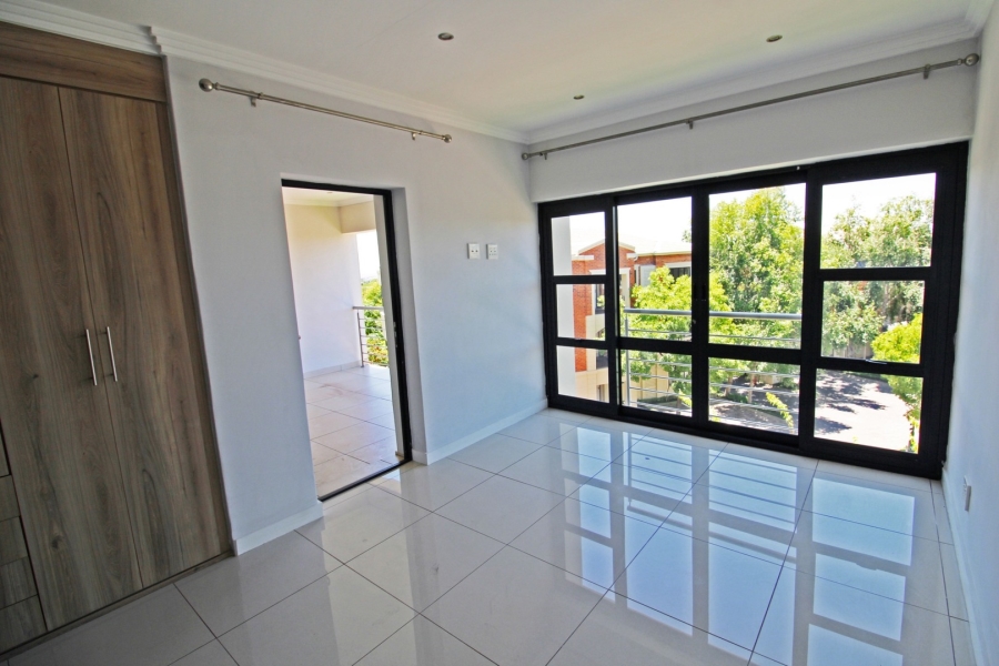 2 Bedroom Property for Sale in Bryanston Gauteng