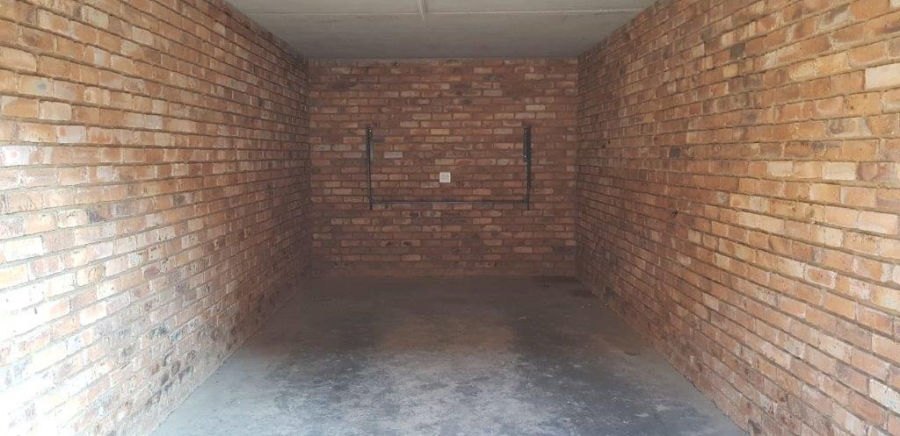 To Let 2 Bedroom Property for Rent in Olympus AH Gauteng