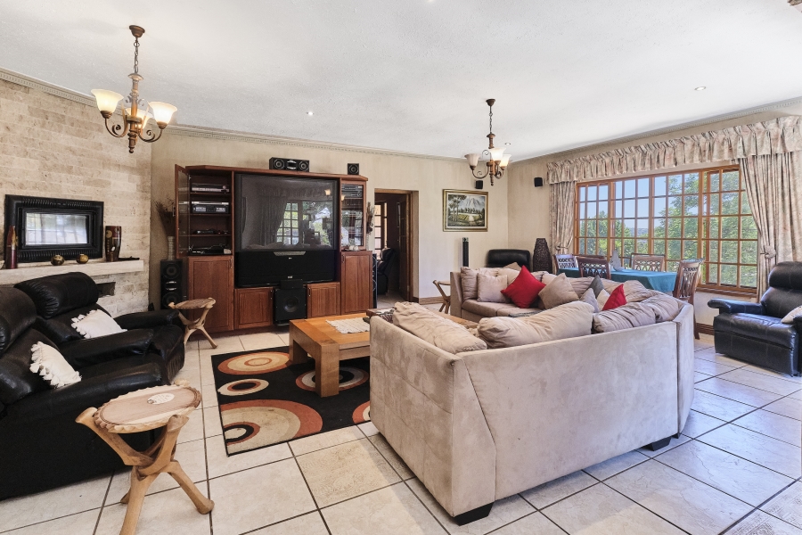 5 Bedroom Property for Sale in Northcliff Gauteng