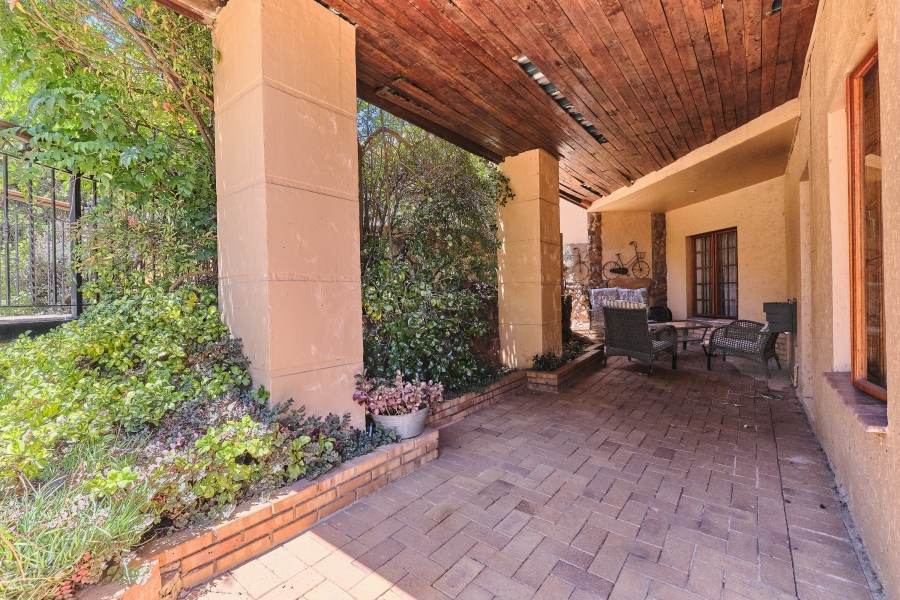 5 Bedroom Property for Sale in Northcliff Gauteng