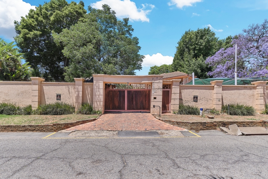 5 Bedroom Property for Sale in Northcliff Gauteng