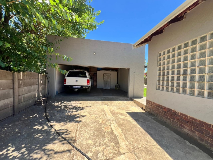 3 Bedroom Property for Sale in Elspark Gauteng