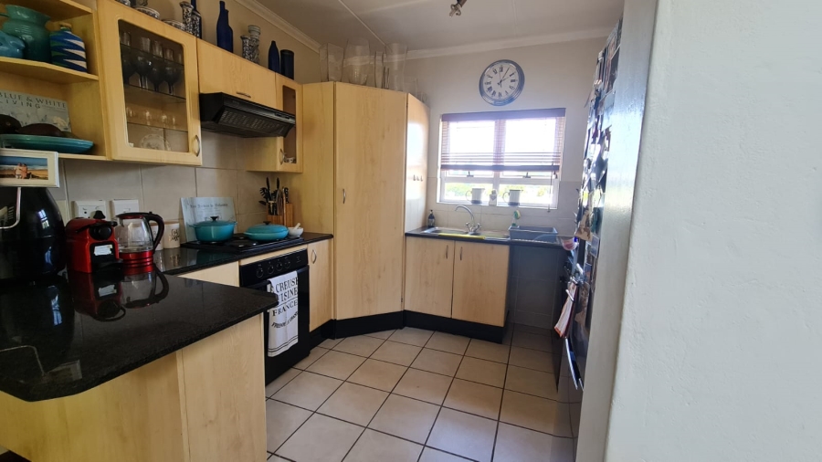 To Let 2 Bedroom Property for Rent in Lonehill Gauteng