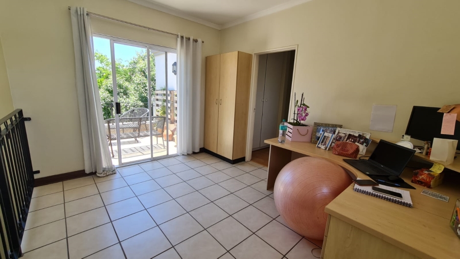 To Let 2 Bedroom Property for Rent in Lonehill Gauteng