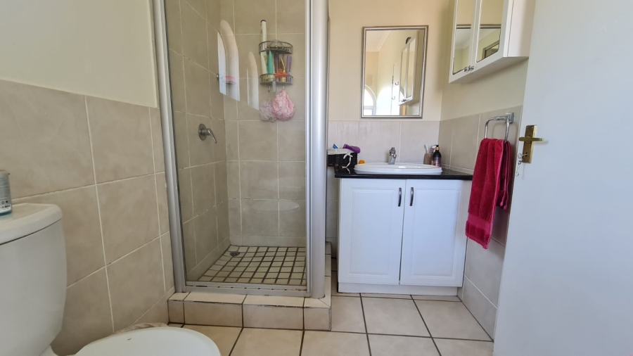 To Let 2 Bedroom Property for Rent in Lonehill Gauteng