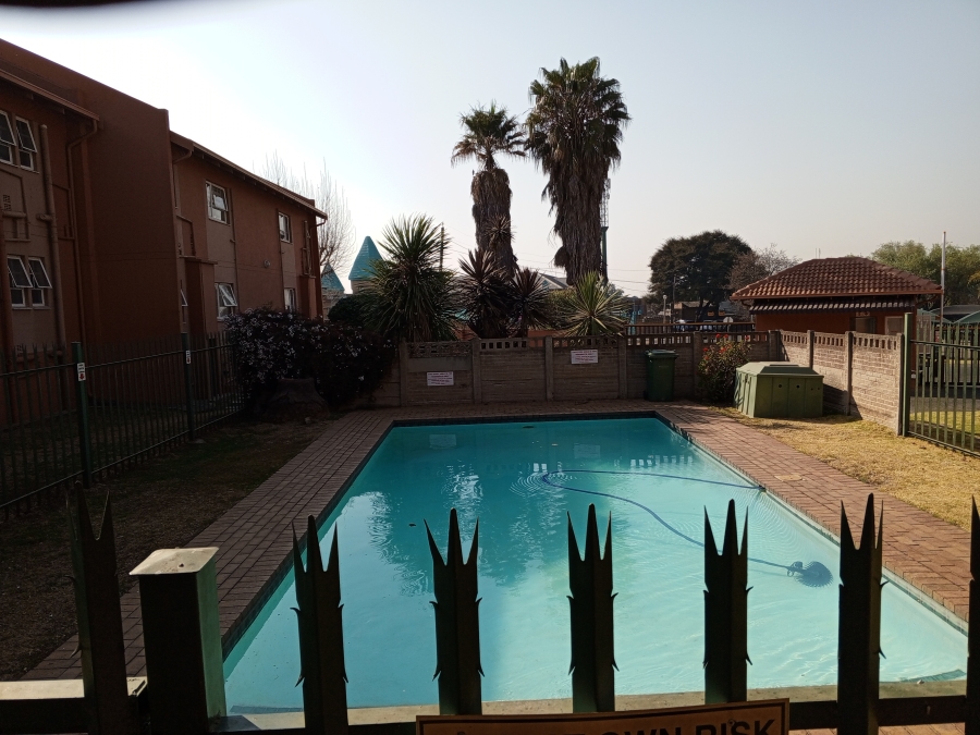 2 Bedroom Property for Sale in Meyersdal Gauteng