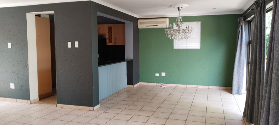 To Let 3 Bedroom Property for Rent in Ruimsig A H Gauteng