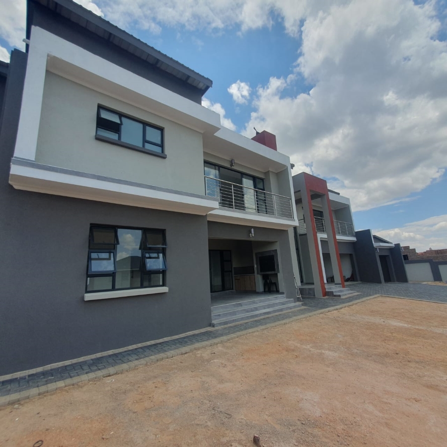 4 Bedroom Property for Sale in Montana Gauteng