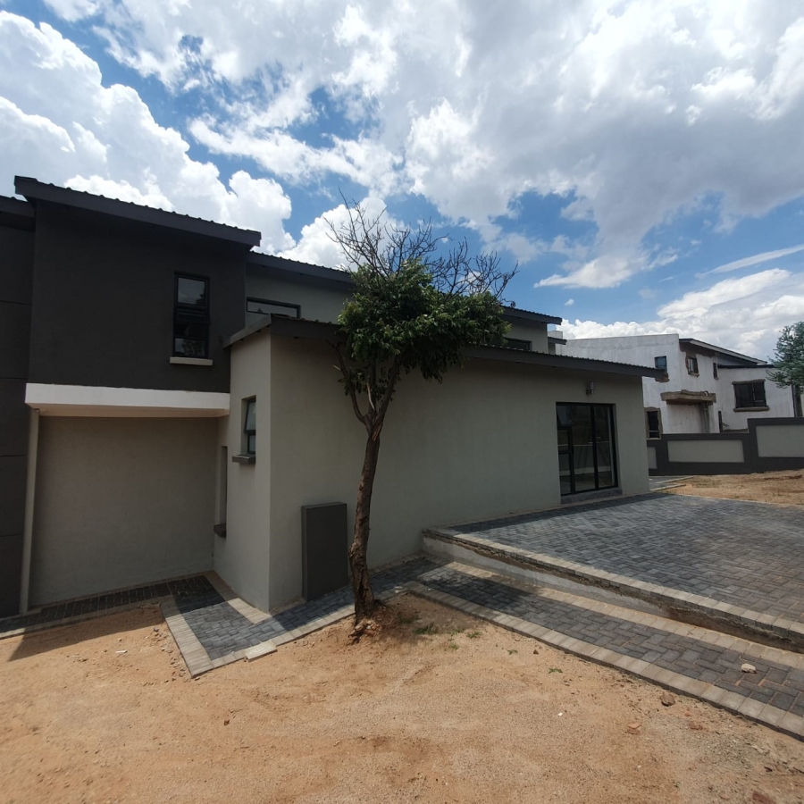 4 Bedroom Property for Sale in Montana Gauteng