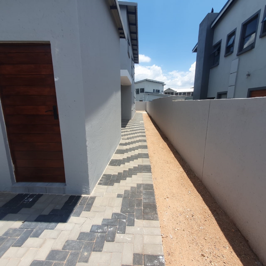 4 Bedroom Property for Sale in Montana Gauteng