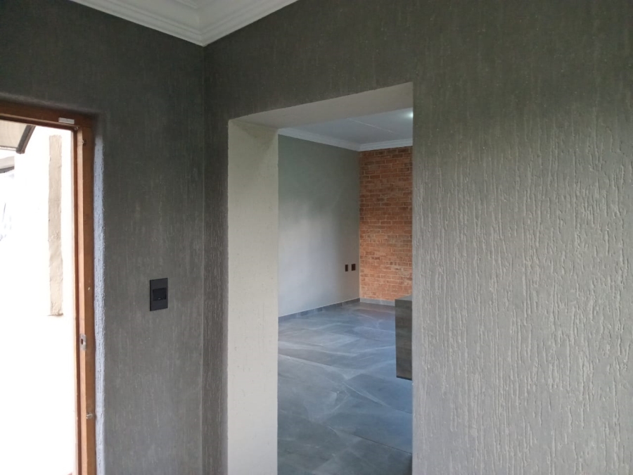 To Let 1 Bedroom Property for Rent in Peacehaven Gauteng