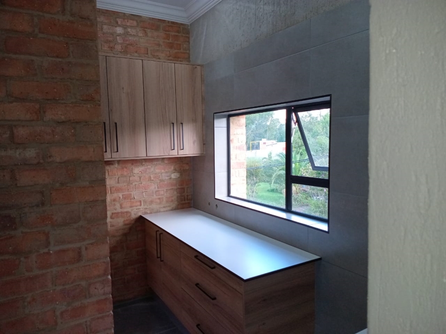 To Let 1 Bedroom Property for Rent in Peacehaven Gauteng