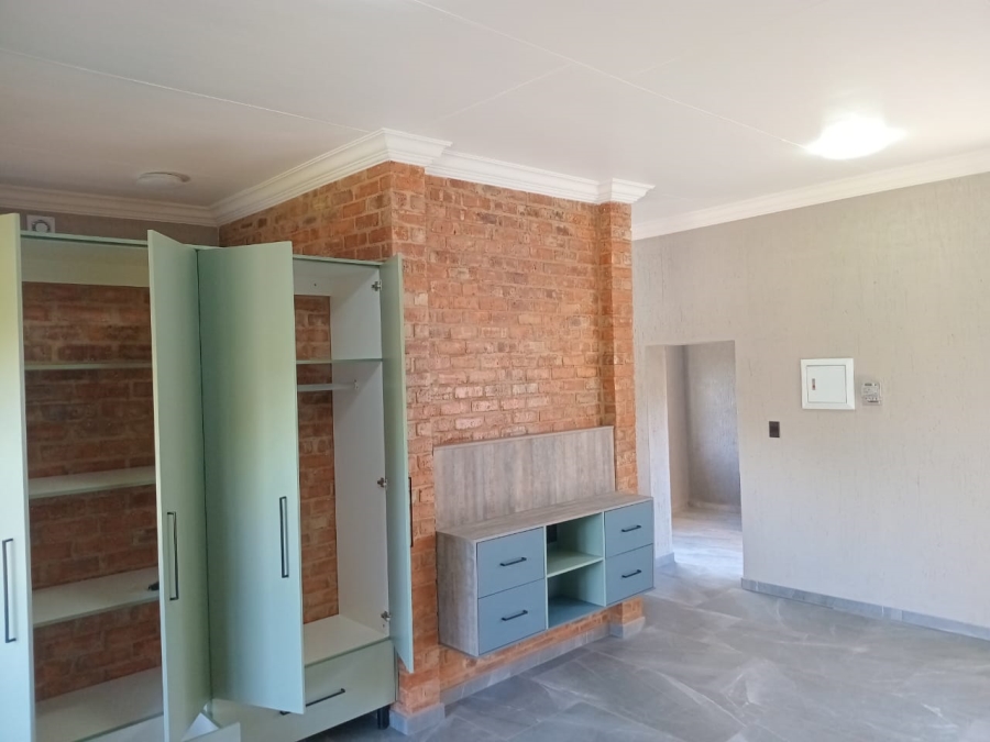 To Let 1 Bedroom Property for Rent in Peacehaven Gauteng