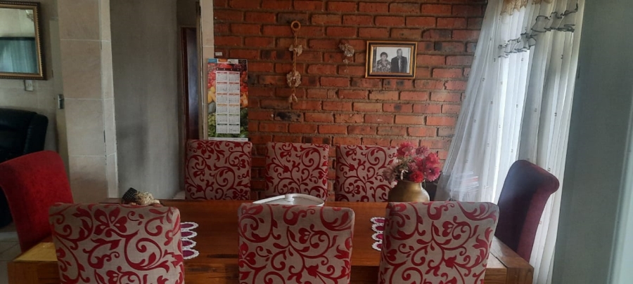 4 Bedroom Property for Sale in Crystal Park Gauteng