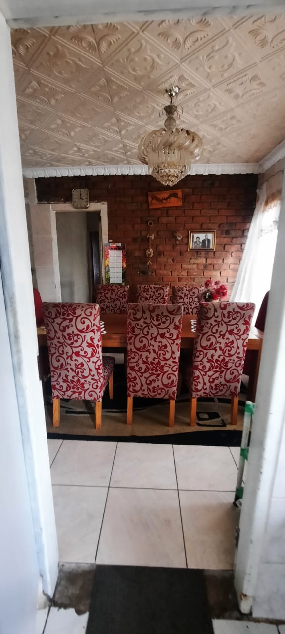 4 Bedroom Property for Sale in Crystal Park Gauteng