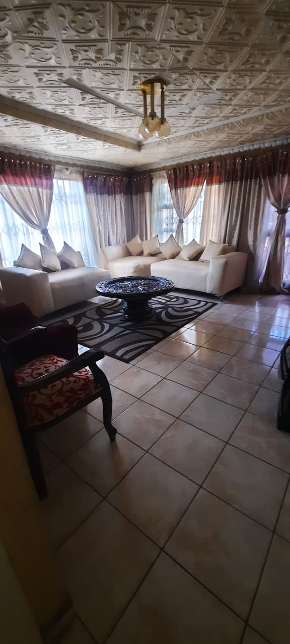 4 Bedroom Property for Sale in Crystal Park Gauteng