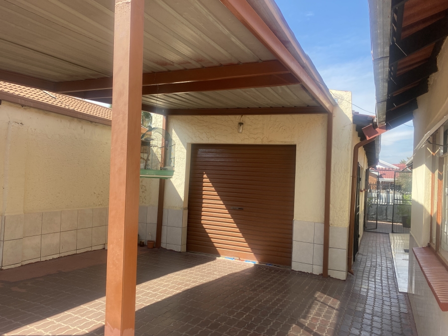 To Let 3 Bedroom Property for Rent in Mamelodi East Gauteng