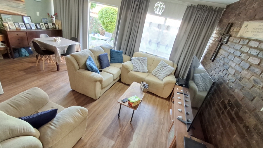 3 Bedroom Property for Sale in Magalieskruin Gauteng