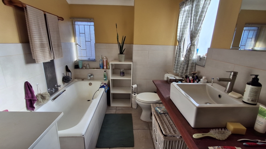 3 Bedroom Property for Sale in Magalieskruin Gauteng