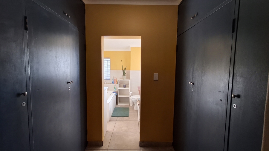 3 Bedroom Property for Sale in Magalieskruin Gauteng