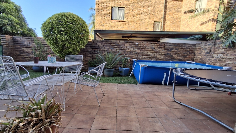 3 Bedroom Property for Sale in Magalieskruin Gauteng