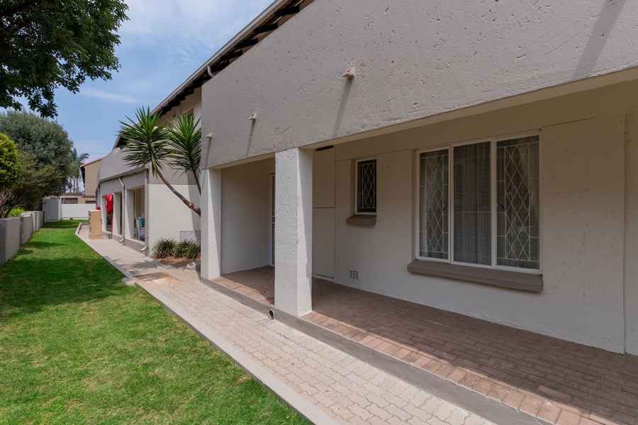 2 Bedroom Property for Sale in Eden Glen Gauteng