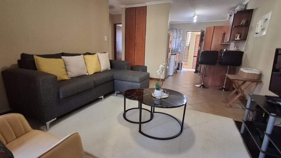 2 Bedroom Property for Sale in Montana Tuine Gauteng