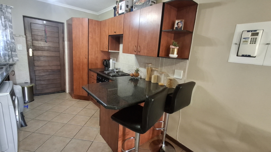 2 Bedroom Property for Sale in Montana Tuine Gauteng