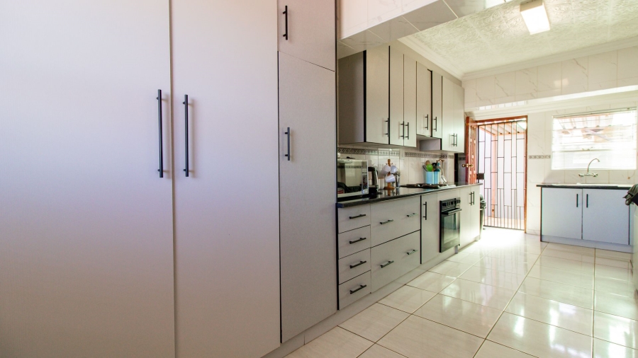 3 Bedroom Property for Sale in Ennerdale Gauteng