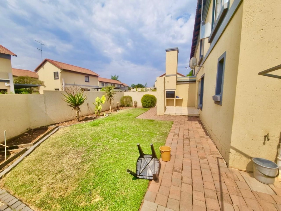 3 Bedroom Property for Sale in Annlin Gauteng