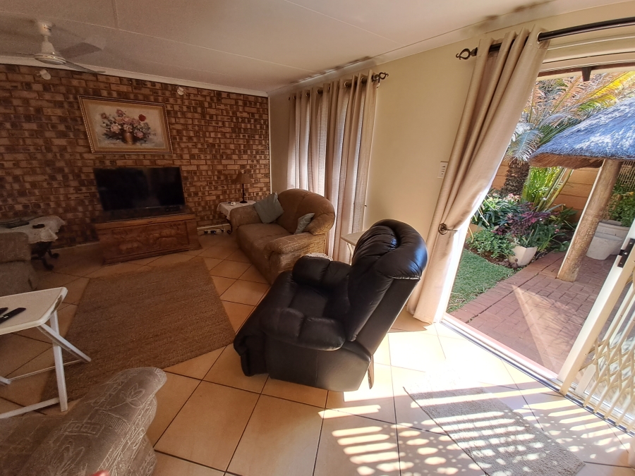 2 Bedroom Property for Sale in Annlin Gauteng