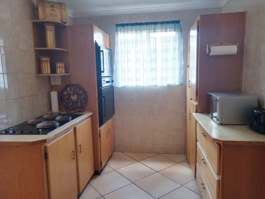 2 Bedroom Property for Sale in Annlin Gauteng