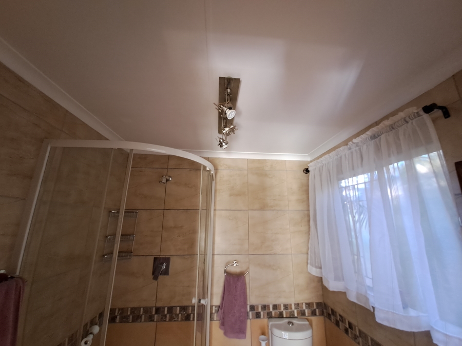 2 Bedroom Property for Sale in Annlin Gauteng