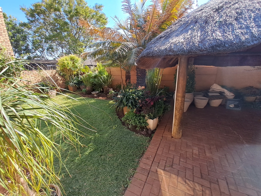 2 Bedroom Property for Sale in Annlin Gauteng