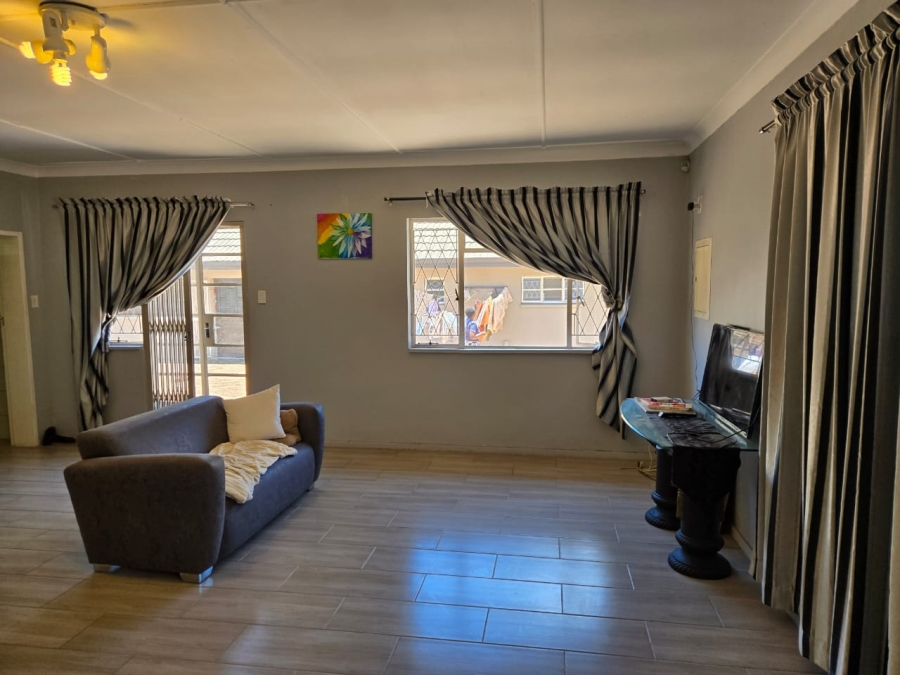 To Let 2 Bedroom Property for Rent in Morningside Gauteng