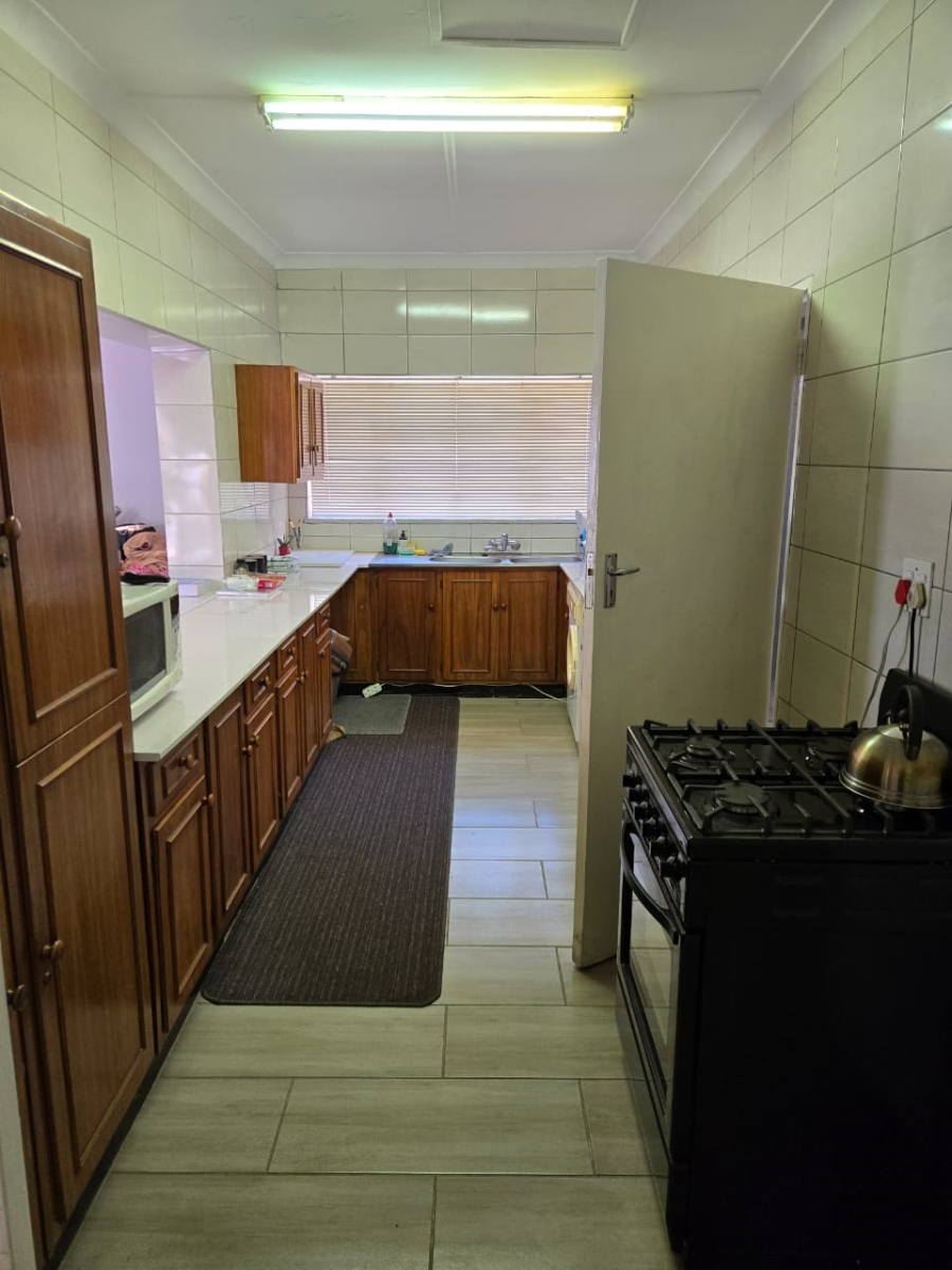 To Let 2 Bedroom Property for Rent in Morningside Gauteng