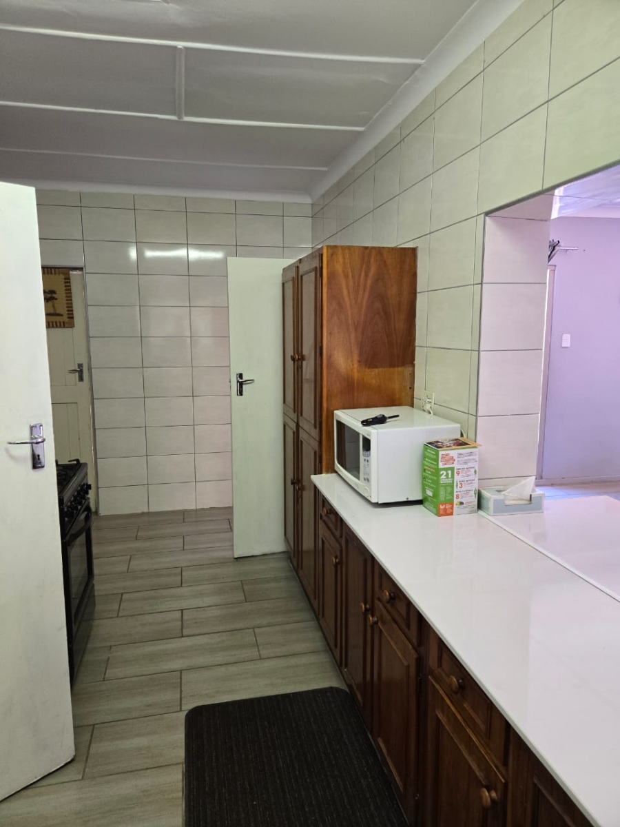 To Let 2 Bedroom Property for Rent in Morningside Gauteng