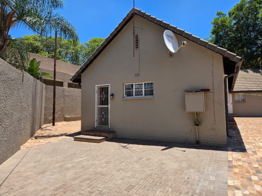 To Let 2 Bedroom Property for Rent in Morningside Gauteng