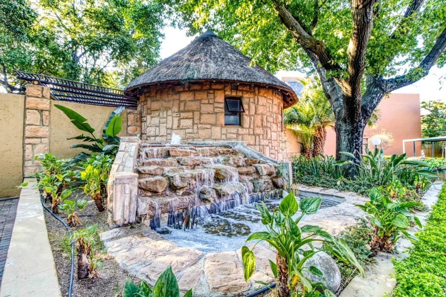 1 Bedroom Property for Sale in Lonehill Gauteng