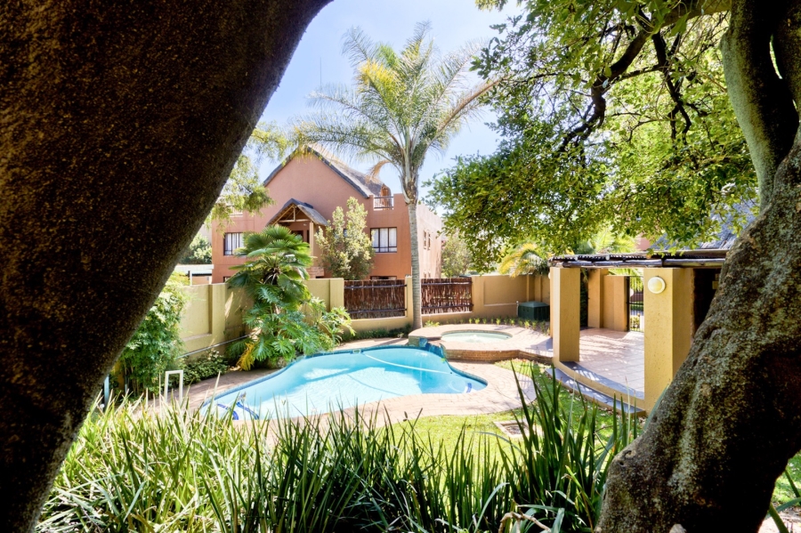 1 Bedroom Property for Sale in Lonehill Gauteng