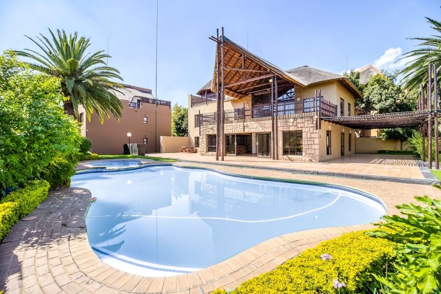 1 Bedroom Property for Sale in Lonehill Gauteng