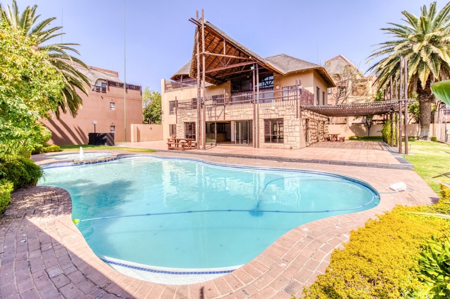 1 Bedroom Property for Sale in Lonehill Gauteng